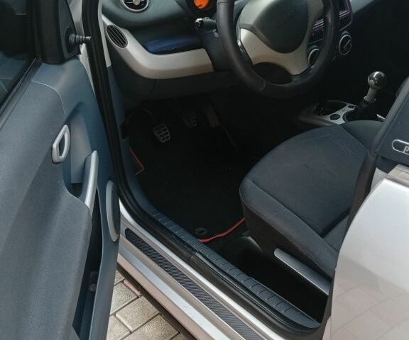 Сірий Смарт Forfour, об'ємом двигуна 1.3 л та пробігом 227 тис. км за 3721 $, фото 5 на Automoto.ua