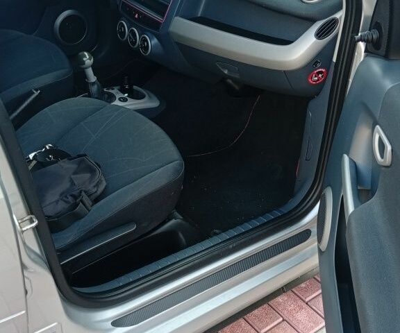 Сірий Смарт Forfour, об'ємом двигуна 1.3 л та пробігом 227 тис. км за 3721 $, фото 12 на Automoto.ua