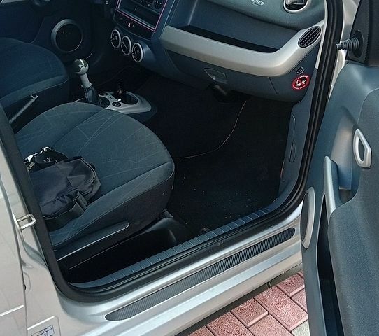 Сірий Смарт Forfour, об'ємом двигуна 1.33 л та пробігом 227 тис. км за 3700 $, фото 15 на Automoto.ua