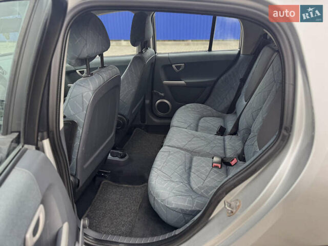 Сірий Смарт Forfour, об'ємом двигуна 1.33 л та пробігом 306 тис. км за 3990 $, фото 15 на Automoto.ua
