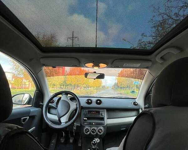 Сірий Смарт Forfour, об'ємом двигуна 1.3 л та пробігом 280 тис. км за 3000 $, фото 9 на Automoto.ua