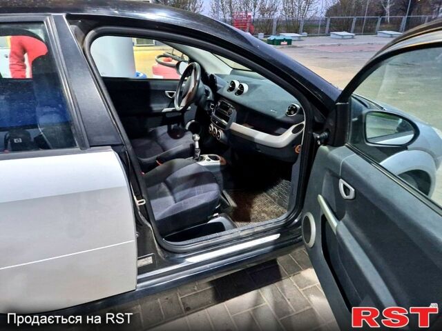 Сірий Смарт Forfour, об'ємом двигуна 1.5 л та пробігом 270 тис. км за 4500 $, фото 2 на Automoto.ua