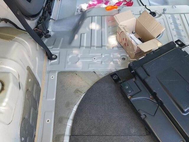 Сірий Смарт Forfour, об'ємом двигуна 1.33 л та пробігом 168 тис. км за 3900 $, фото 10 на Automoto.ua