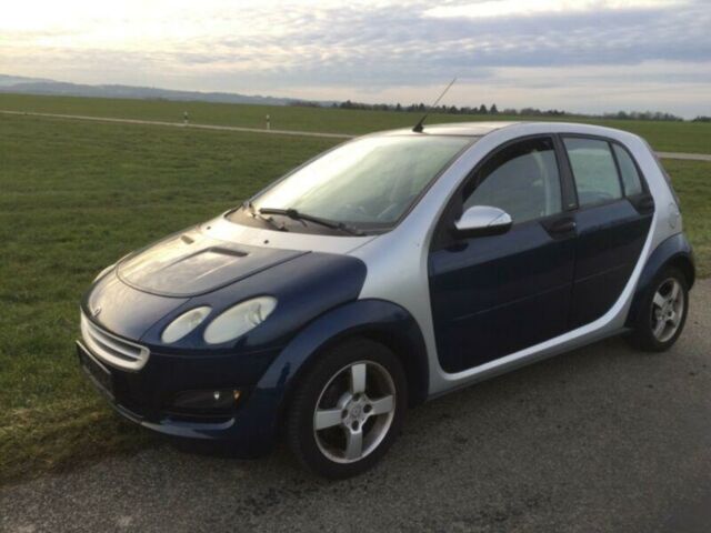 Сірий Смарт Forfour, об'ємом двигуна 1.5 л та пробігом 160 тис. км за 5500 $, фото 7 на Automoto.ua