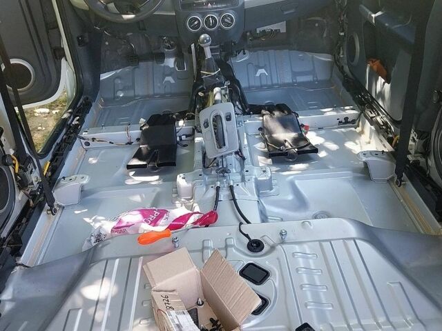 Сірий Смарт Forfour, об'ємом двигуна 1.33 л та пробігом 168 тис. км за 3900 $, фото 8 на Automoto.ua