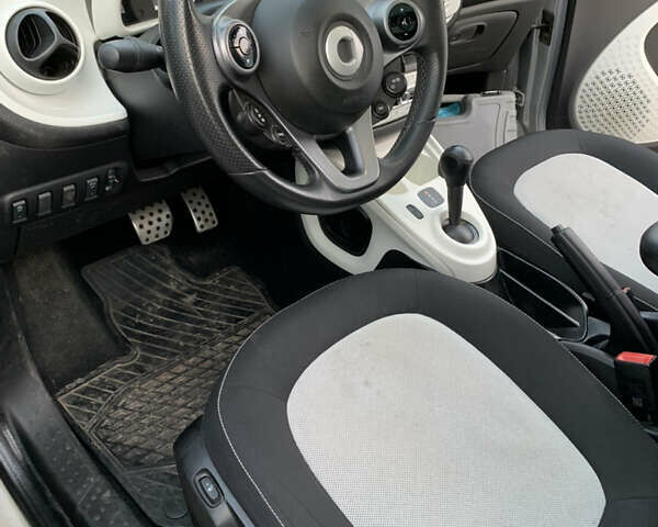 Сірий Смарт Forfour, об'ємом двигуна 0.9 л та пробігом 144 тис. км за 10700 $, фото 3 на Automoto.ua