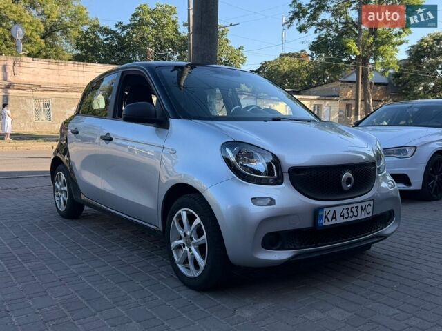 Сірий Смарт Forfour, об'ємом двигуна 1 л та пробігом 197 тис. км за 7000 $, фото 3 на Automoto.ua