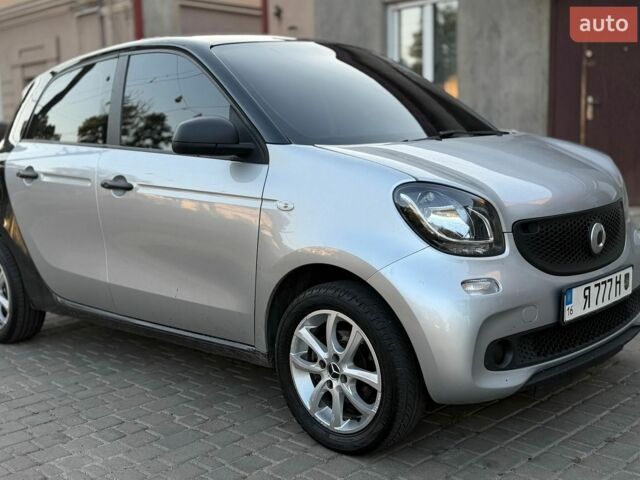 Сірий Смарт Forfour, об'ємом двигуна 1 л та пробігом 145 тис. км за 5900 $, фото 4 на Automoto.ua