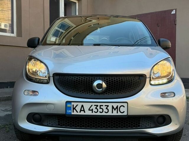 Сірий Смарт Forfour, об'ємом двигуна 1 л та пробігом 197 тис. км за 7000 $, фото 10 на Automoto.ua
