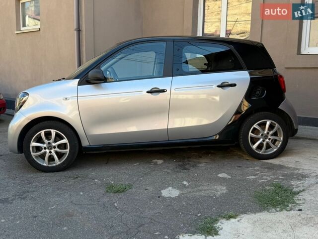 Сірий Смарт Forfour, об'ємом двигуна 1 л та пробігом 197 тис. км за 7000 $, фото 5 на Automoto.ua
