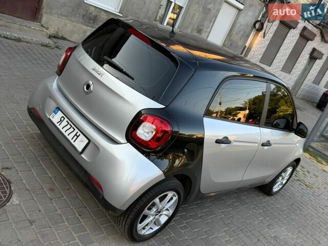 Сірий Смарт Forfour, об'ємом двигуна 1 л та пробігом 145 тис. км за 5900 $, фото 12 на Automoto.ua