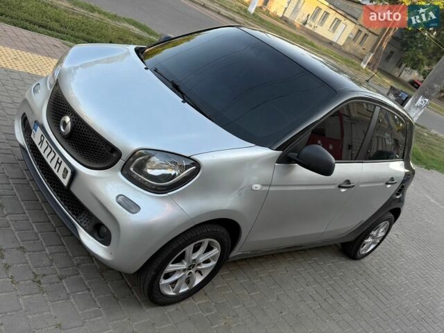 Сірий Смарт Forfour, об'ємом двигуна 1 л та пробігом 145 тис. км за 5900 $, фото 1 на Automoto.ua