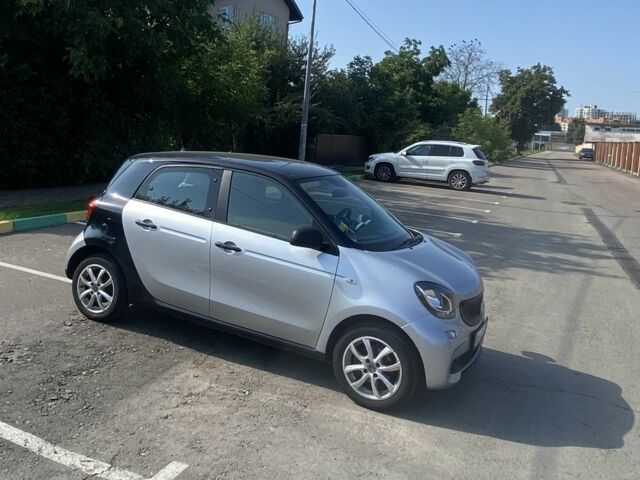 Сірий Смарт Forfour, об'ємом двигуна 1 л та пробігом 97 тис. км за 5800 $, фото 1 на Automoto.ua