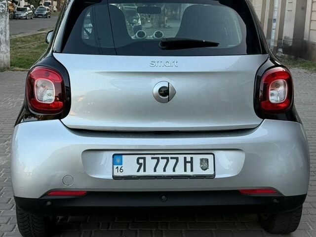 Сірий Смарт Forfour, об'ємом двигуна 1 л та пробігом 145 тис. км за 6500 $, фото 12 на Automoto.ua