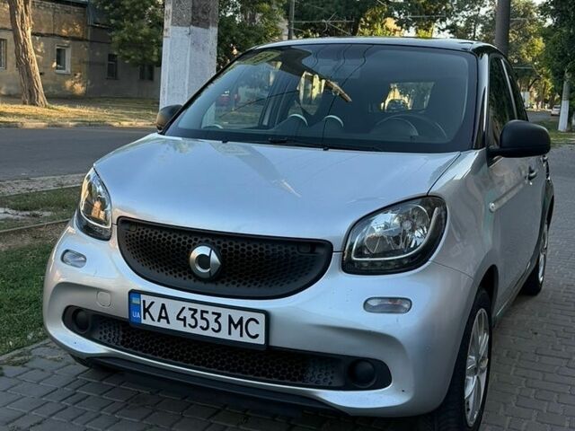 Сірий Смарт Forfour, об'ємом двигуна 1 л та пробігом 197 тис. км за 7000 $, фото 1 на Automoto.ua