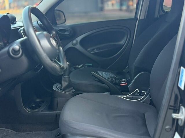 Сірий Смарт Forfour, об'ємом двигуна 1 л та пробігом 145 тис. км за 5900 $, фото 14 на Automoto.ua