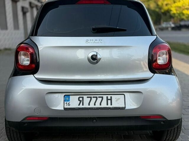 Сірий Смарт Forfour, об'ємом двигуна 1 л та пробігом 145 тис. км за 5900 $, фото 2 на Automoto.ua
