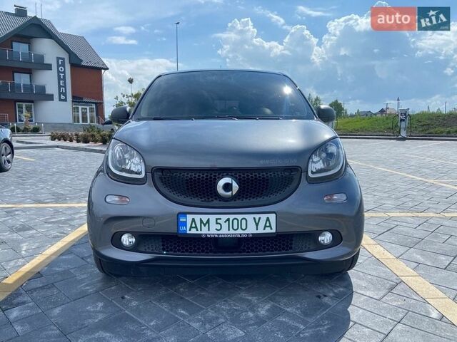 Сірий Смарт Forfour, об'ємом двигуна 0 л та пробігом 62 тис. км за 8750 $, фото 1 на Automoto.ua