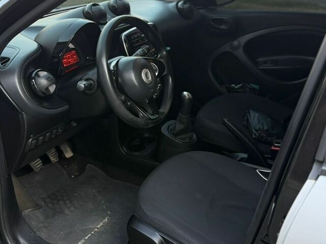 Сірий Смарт Forfour, об'ємом двигуна 1 л та пробігом 145 тис. км за 5900 $, фото 9 на Automoto.ua