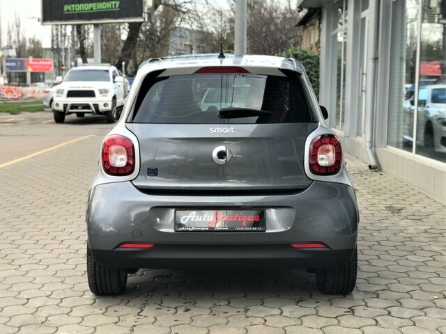 Сірий Смарт Forfour, об'ємом двигуна 0 л та пробігом 10 тис. км за 17000 $, фото 6 на Automoto.ua