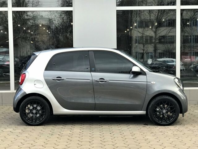 Сірий Смарт Forfour, об'ємом двигуна 0 л та пробігом 10 тис. км за 17000 $, фото 9 на Automoto.ua