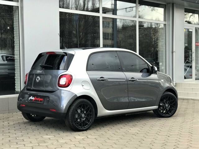 Сірий Смарт Forfour, об'ємом двигуна 0 л та пробігом 10 тис. км за 17000 $, фото 8 на Automoto.ua