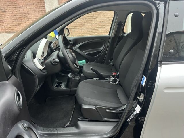 Сірий Смарт Forfour, об'ємом двигуна 1 л та пробігом 142 тис. км за 5700 $, фото 7 на Automoto.ua