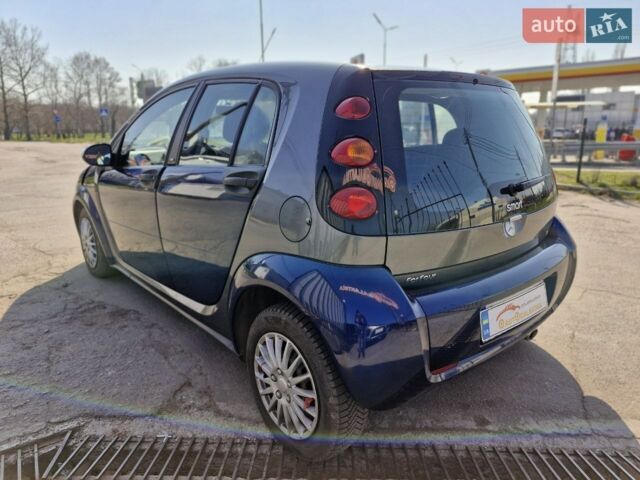 Синій Смарт Forfour, об'ємом двигуна 1.12 л та пробігом 139 тис. км за 4899 $, фото 3 на Automoto.ua