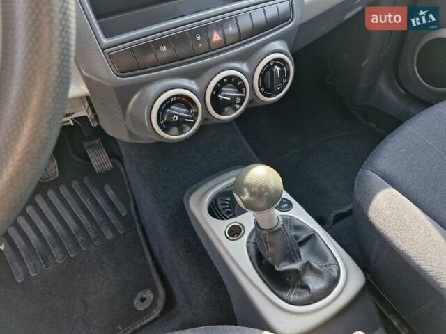 Синій Смарт Forfour, об'ємом двигуна 1.12 л та пробігом 139 тис. км за 4899 $, фото 19 на Automoto.ua