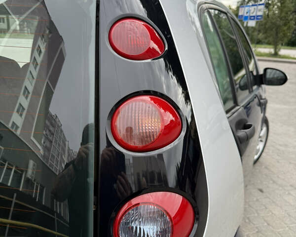 Синій Смарт Forfour, об'ємом двигуна 1.33 л та пробігом 247 тис. км за 3999 $, фото 34 на Automoto.ua