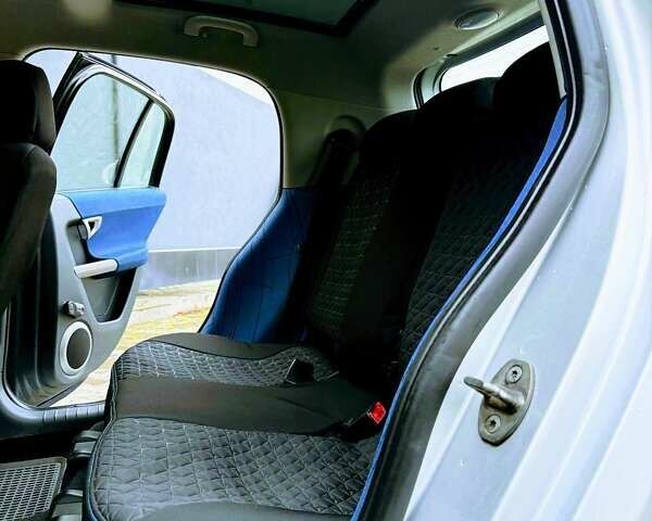 Синій Смарт Forfour, об'ємом двигуна 1.3 л та пробігом 255 тис. км за 3999 $, фото 11 на Automoto.ua