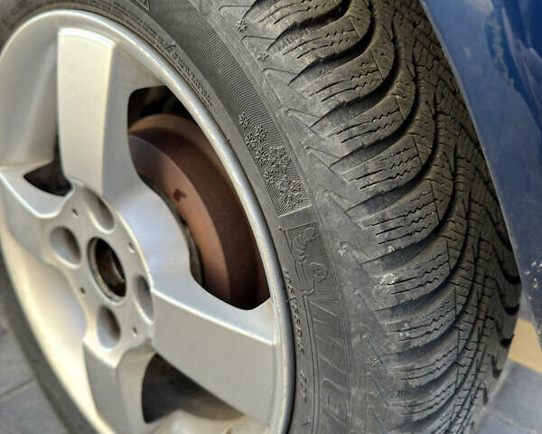 Синій Смарт Forfour, об'ємом двигуна 1.12 л та пробігом 180 тис. км за 3500 $, фото 3 на Automoto.ua