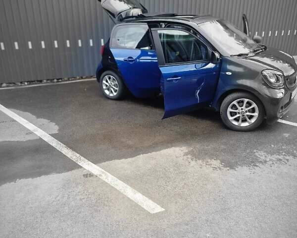 Синій Смарт Forfour, об'ємом двигуна 0.9 л та пробігом 44 тис. км за 8700 $, фото 22 на Automoto.ua
