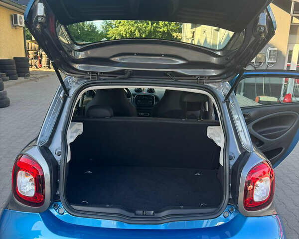Синій Смарт Forfour, об'ємом двигуна 0 л та пробігом 29 тис. км за 9700 $, фото 13 на Automoto.ua