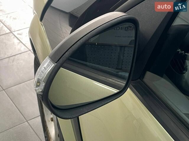Зелений Смарт Forfour, об'ємом двигуна 1.12 л та пробігом 193 тис. км за 3790 $, фото 12 на Automoto.ua