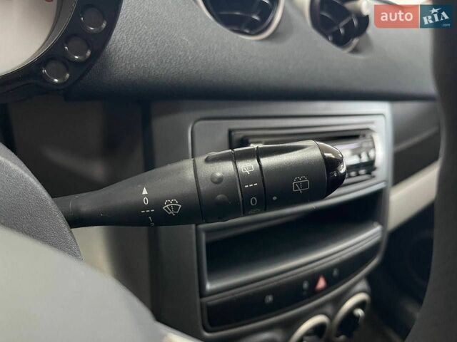 Зелений Смарт Forfour, об'ємом двигуна 1.12 л та пробігом 193 тис. км за 3790 $, фото 24 на Automoto.ua