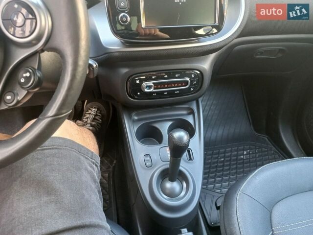 Зелений Смарт Forfour, об'ємом двигуна 0 л та пробігом 61 тис. км за 7800 $, фото 12 на Automoto.ua