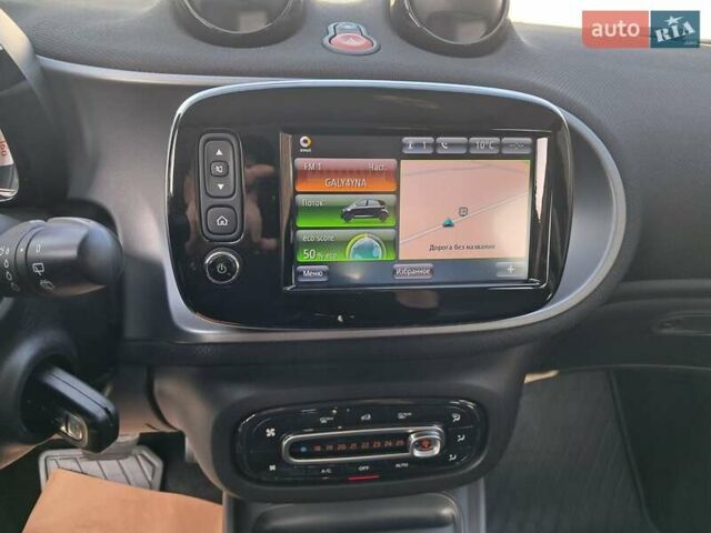 Зелений Смарт Forfour, об'ємом двигуна 0 л та пробігом 61 тис. км за 7700 $, фото 12 на Automoto.ua