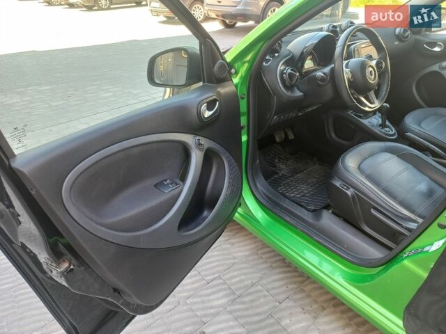 Зелений Смарт Forfour, об'ємом двигуна 0 л та пробігом 61 тис. км за 7800 $, фото 9 на Automoto.ua
