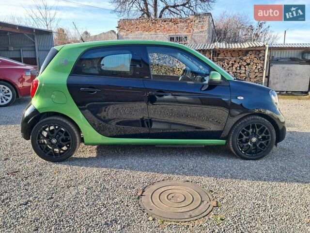 Зелений Смарт Forfour, об'ємом двигуна 0 л та пробігом 61 тис. км за 7700 $, фото 2 на Automoto.ua