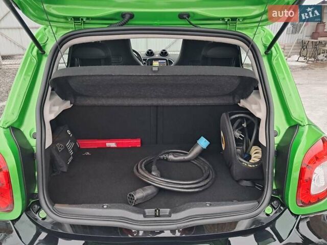 Зелений Смарт Forfour, об'ємом двигуна 0 л та пробігом 61 тис. км за 7700 $, фото 28 на Automoto.ua