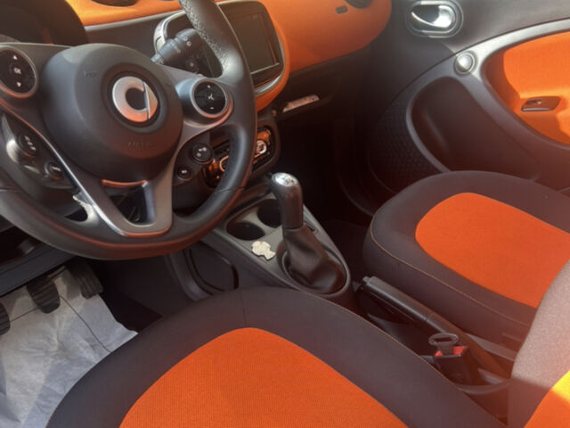 Помаранчевий Смарт Forfour, об'ємом двигуна 1 л та пробігом 60 тис. км за 8900 $, фото 2 на Automoto.ua