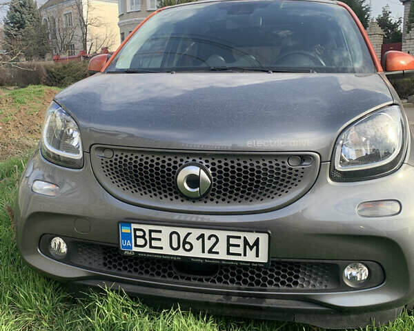 Помаранчевий Смарт Forfour, об'ємом двигуна 0 л та пробігом 48 тис. км за 10100 $, фото 2 на Automoto.ua