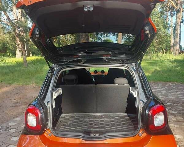 Помаранчевий Смарт Forfour, об'ємом двигуна 0 л та пробігом 53 тис. км за 9555 $, фото 13 на Automoto.ua