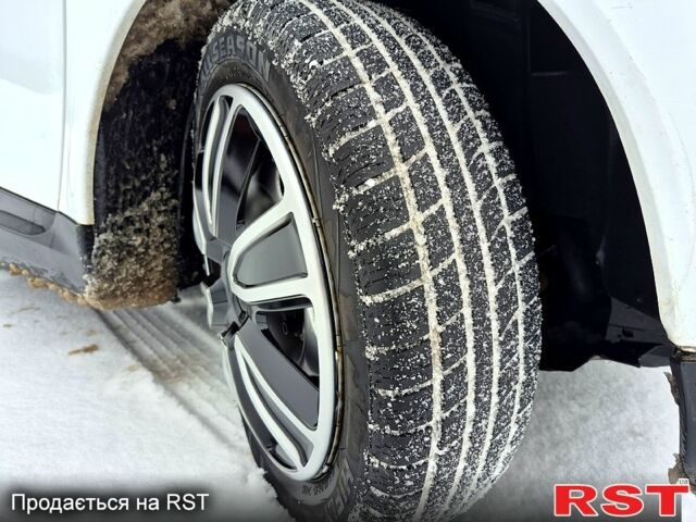 Білий Смарт Fortwo, об'ємом двигуна 1 л та пробігом 168 тис. км за 4800 $, фото 8 на Automoto.ua