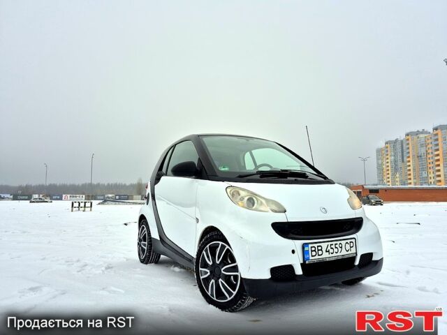 Білий Смарт Fortwo, об'ємом двигуна 1 л та пробігом 168 тис. км за 4800 $, фото 6 на Automoto.ua