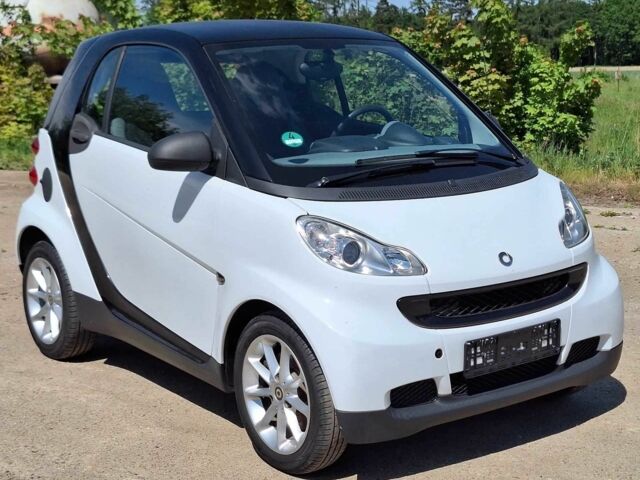 Білий Смарт Fortwo, об'ємом двигуна 1 л та пробігом 135 тис. км за 3500 $, фото 3 на Automoto.ua