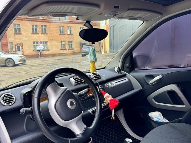 Білий Смарт Fortwo, об'ємом двигуна 1 л та пробігом 140 тис. км за 7000 $, фото 5 на Automoto.ua