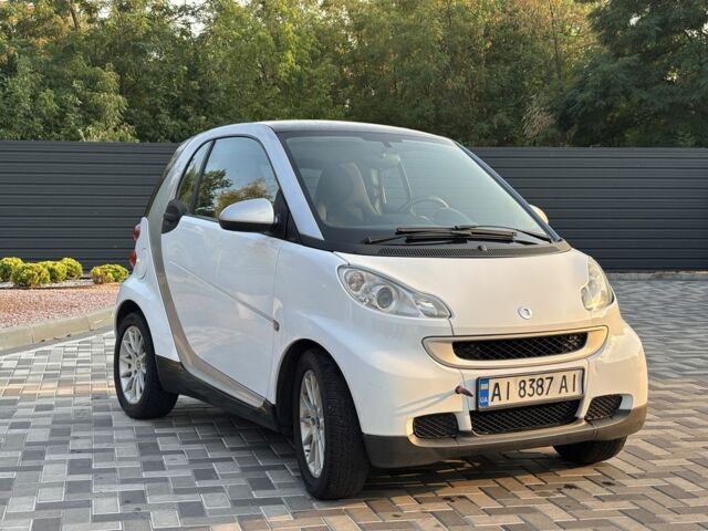 Білий Смарт Fortwo, об'ємом двигуна 1 л та пробігом 235 тис. км за 4513 $, фото 4 на Automoto.ua