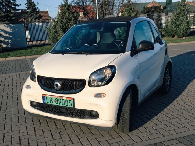 Білий Смарт Fortwo, об'ємом двигуна 0 л та пробігом 18 тис. км за 7543 $, фото 1 на Automoto.ua